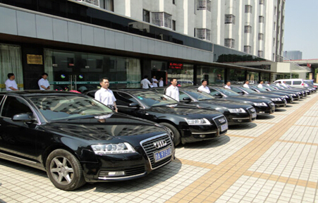 成都神馬代駕租車公司 成都神馬代駕租車公司