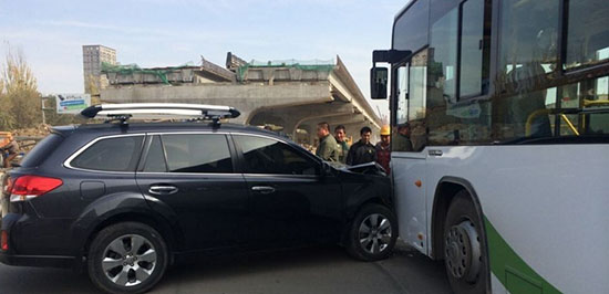 越野車公交車相撞會出現(xiàn)何種情況
