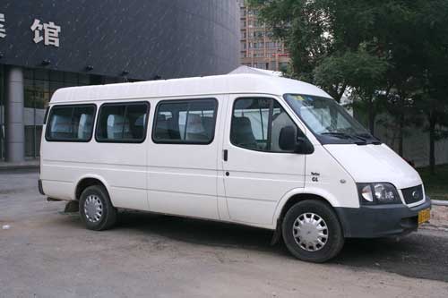 成都租中巴車