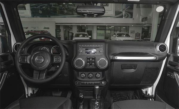 成都租車越野車